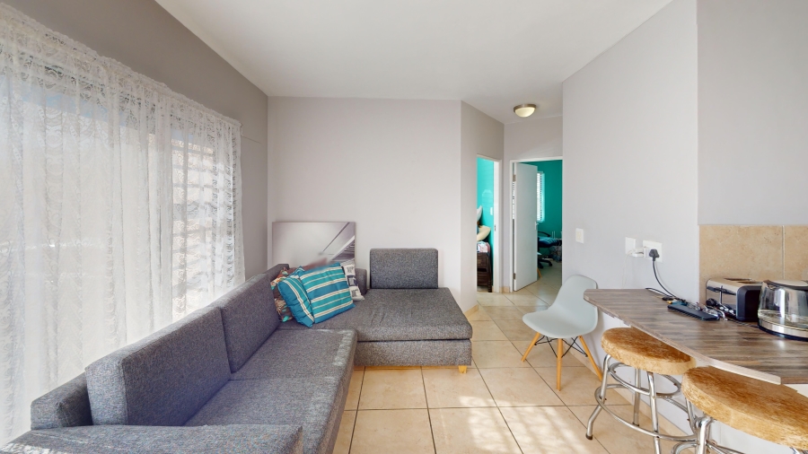 2 Bedroom Property for Sale in Guldenland Western Cape